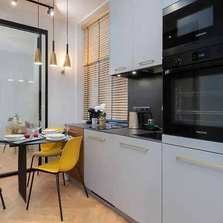 Nad Motlawa Apartamenty Seredynskiego By Renters Lägenhet Gdańsk